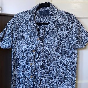 Hawaiian Print Short Sleeve